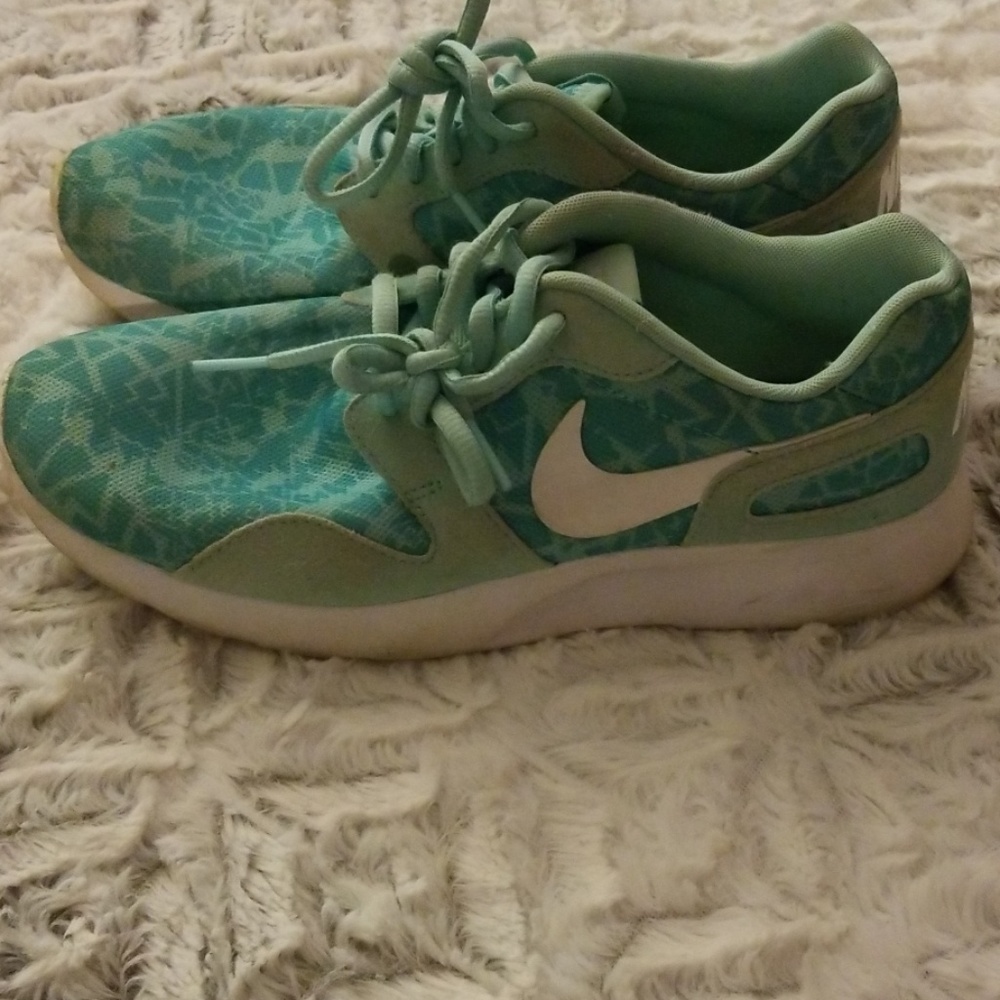 Nike shoes